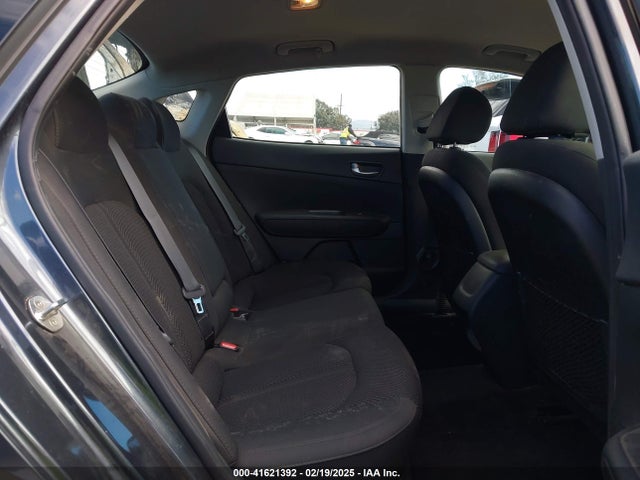 5XXGT4L39KG377723 KIA Optima Lx