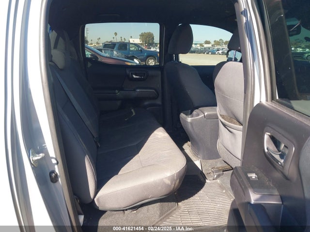 3TMAZ5CN5KM103963 Toyota Tacoma Trd Off Road