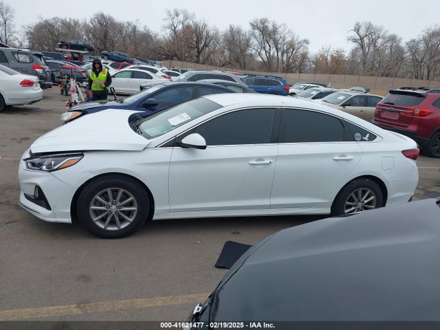 Hyundai SONATA SE 2019 5NPE24AF7KH763424 Image 14