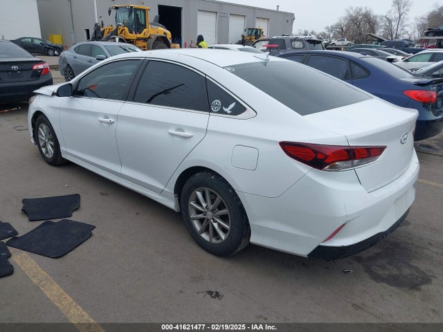 Hyundai SONATA SE 2019 5NPE24AF7KH763424 Image 3