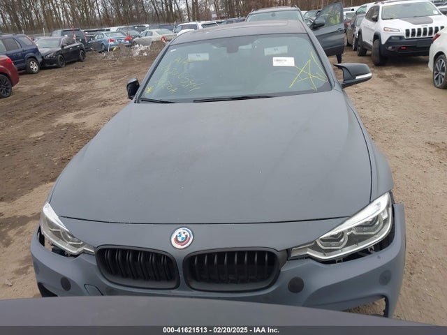2018 Bmw 330i Xdrive მანქანა იყიდება აუქციონზე, vin: WBA8D9C53JA607876, აუქციონის ნომერი: 41621513