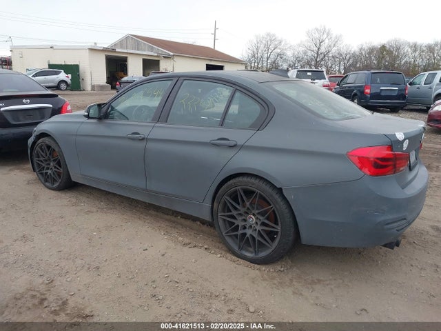 2018 Bmw 330i Xdrive მანქანა იყიდება აუქციონზე, vin: WBA8D9C53JA607876, აუქციონის ნომერი: 41621513