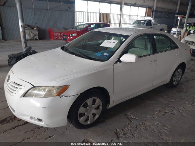 41621535 :رقم المزاد ، 4T4BE46K17R004864 vin ، 2007 Toyota Camry Le مزاد بيع
