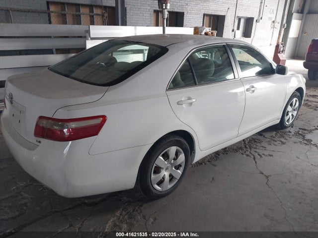 41621535 :رقم المزاد ، 4T4BE46K17R004864 vin ، 2007 Toyota Camry Le مزاد بيع