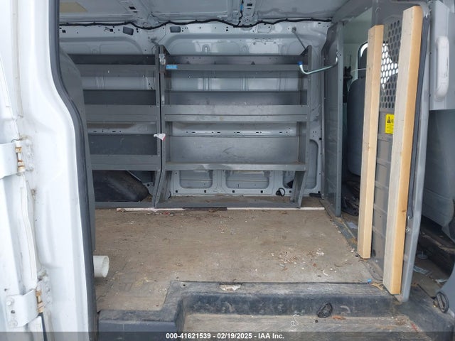 1FTNR1ZM7FKA35185 Ford Transit-250