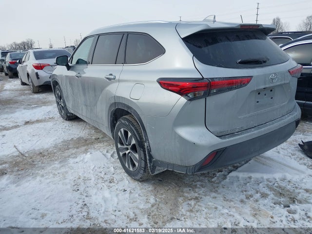 5TDGZRBH8LS046415 Toyota Highlander Xle