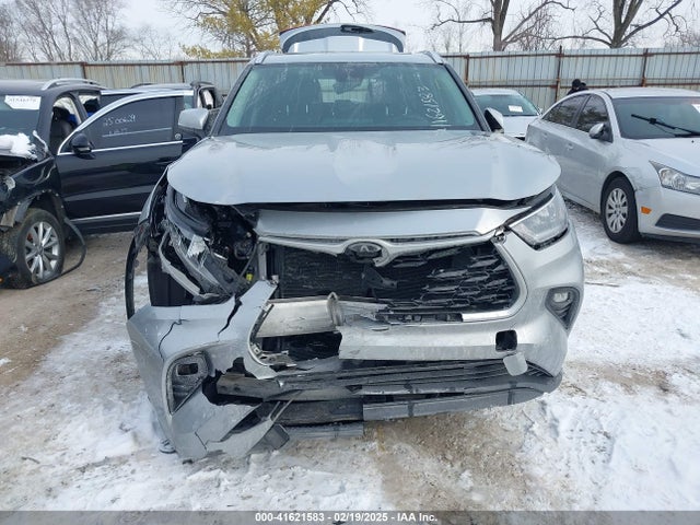 5TDGZRBH8LS046415 Toyota Highlander Xle