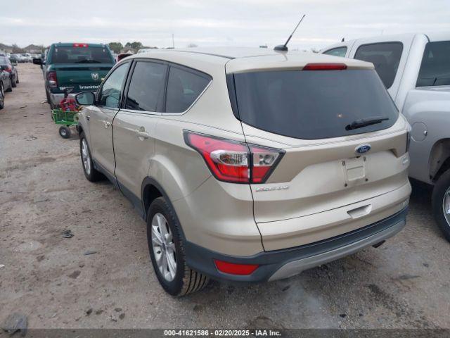 1FMCU0GD2HUA52756 Ford ESCAPE SE