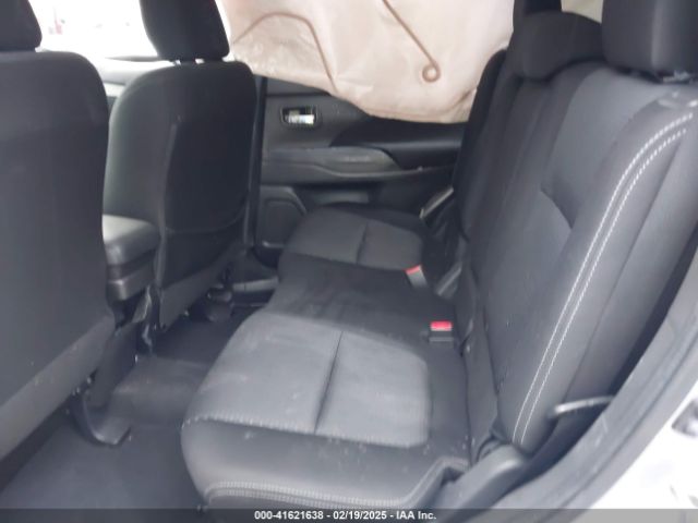 JA4AD2A32HZ038473 Mitsubishi Outlander Es