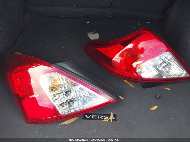 3N1CN7AP0HL824553 Nissan Versa 1.6 Sv