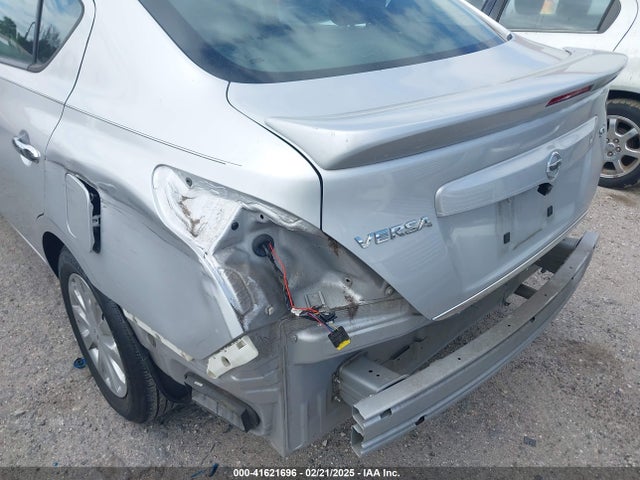 3N1CN7AP0HL824553 Nissan Versa 1.6 Sv