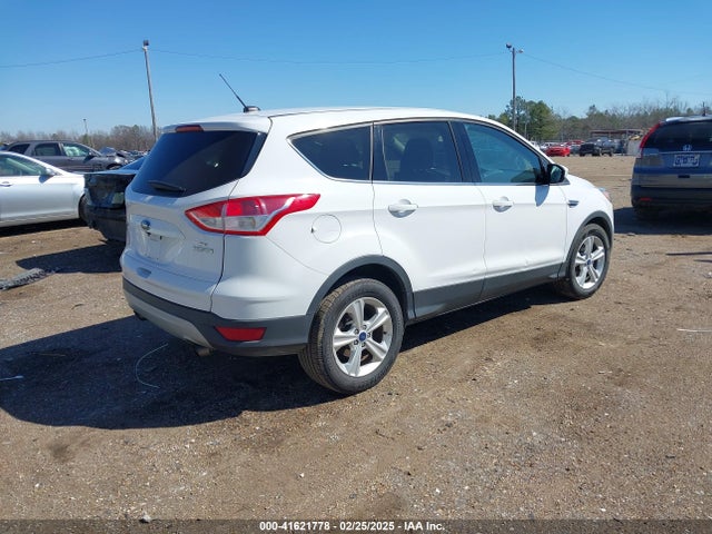 1FMCU0GX3EUD93542 Ford ESCAPE SE