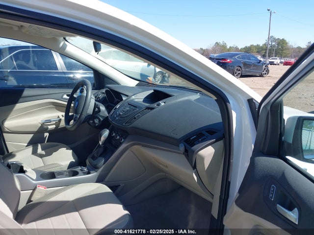 1FMCU0GX3EUD93542 Ford ESCAPE SE