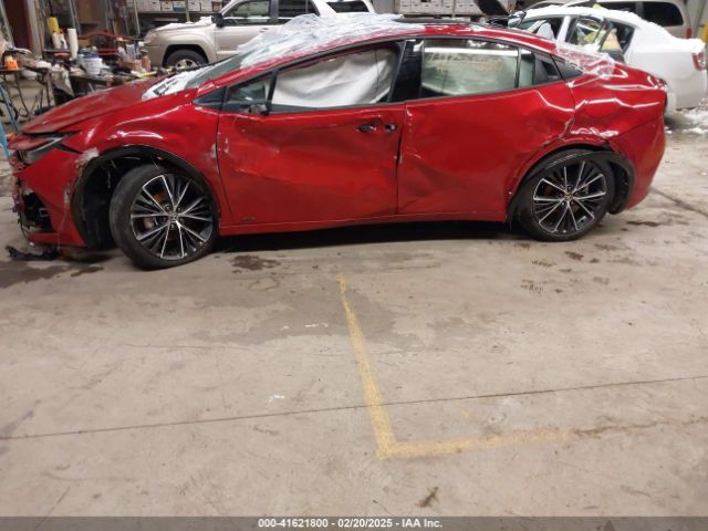 JTDADABU8R3013976 Toyota Prius Xle Awd-e
