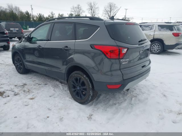 1FMCU0HD1KUA59767 Ford ESCAPE SEL
