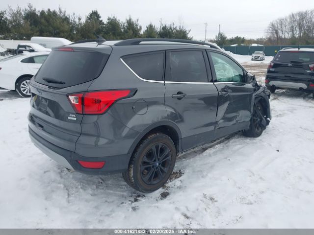1FMCU0HD1KUA59767 Ford ESCAPE SEL