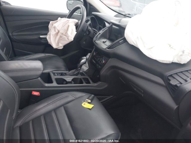 1FMCU0HD1KUA59767 Ford ESCAPE SEL
