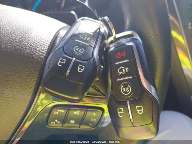 1FM5K8GT5HGD23666 Ford EXPLORER SPORT
