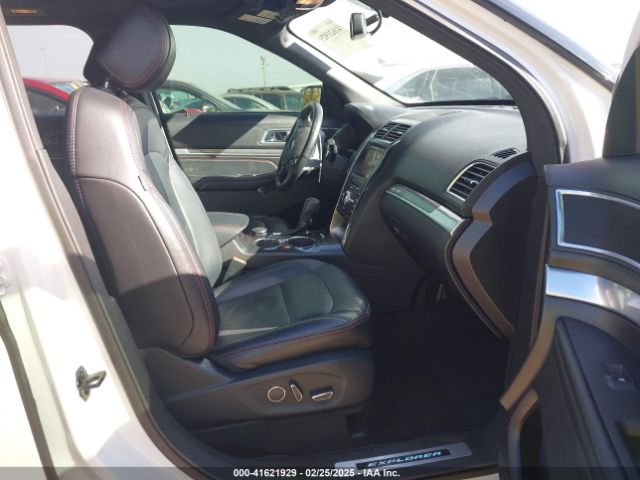 1FM5K8GT5HGD23666 Ford EXPLORER SPORT