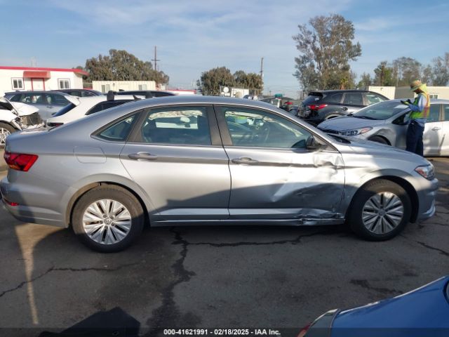 3VWC57BU9KM217518 Volkswagen Jetta 1.4t R-line/1.4t S/1.4t Se