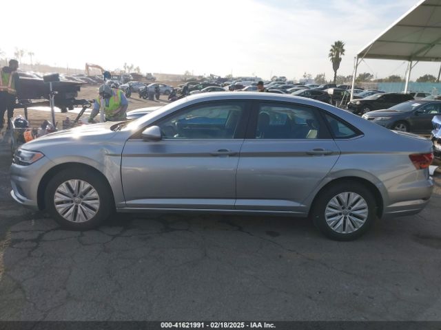 3VWC57BU9KM217518 Volkswagen Jetta 1.4t R-line/1.4t S/1.4t Se