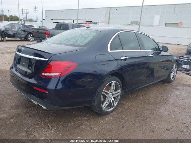 WDDZF4JB8HA083363 Mercedes-Benz E 300