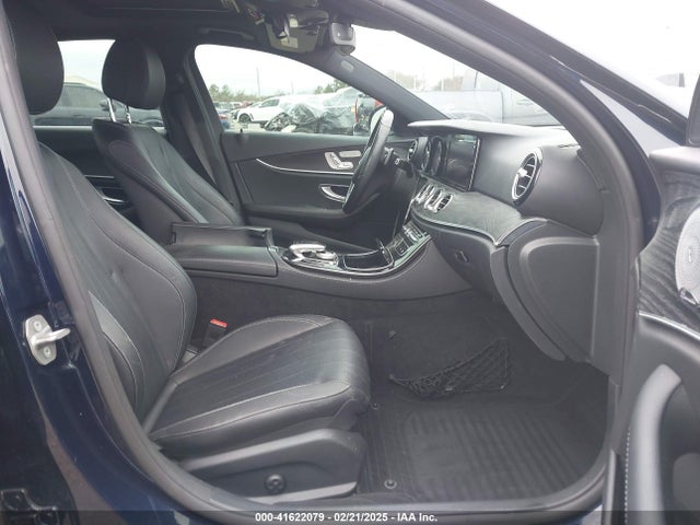 WDDZF4JB8HA083363 Mercedes-Benz E 300