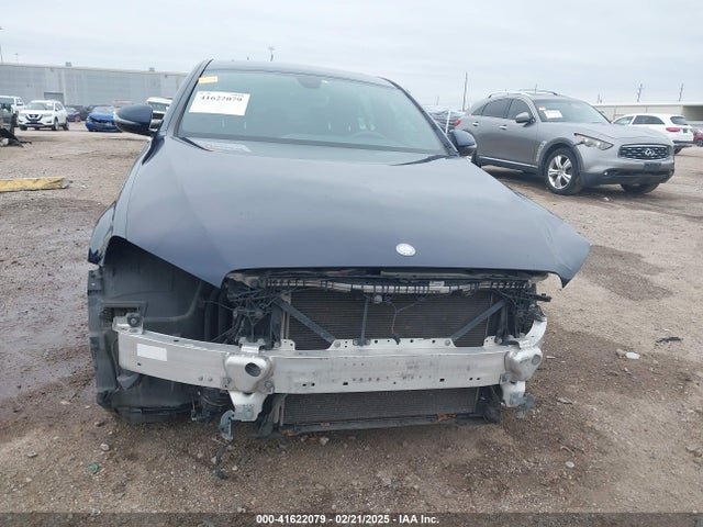 WDDZF4JB8HA083363 Mercedes-Benz E 300