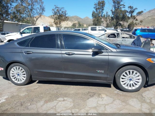 3FA6P0PU7GR304845 Ford Fusion Energi Se Luxury