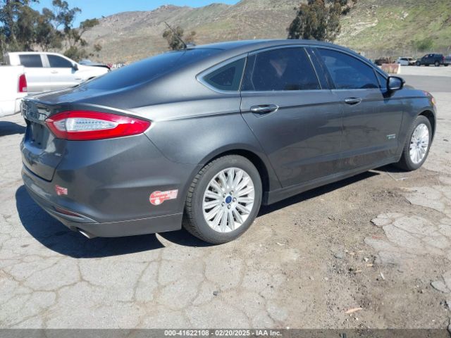 3FA6P0PU7GR304845 Ford Fusion Energi Se Luxury