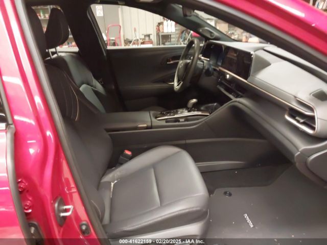 JTDAAAAF2R3021468 Toyota Crown Limited