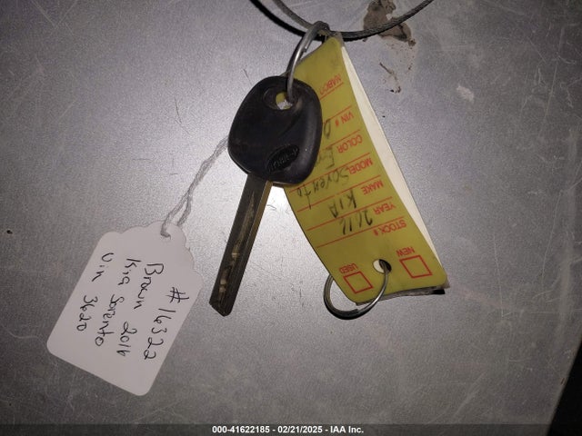 5XYPG4A37GG013620 KIA Sorento 2.4l Lx