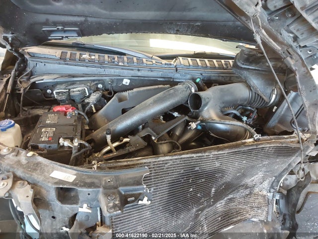 1FMJU1JT8KEA82990 Ford Expedition Xlt