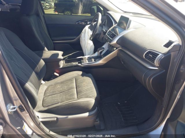 2018 MITSUBISHI ECLIPSE CROSS JA4AT5AAXJZ067647 Photo 4