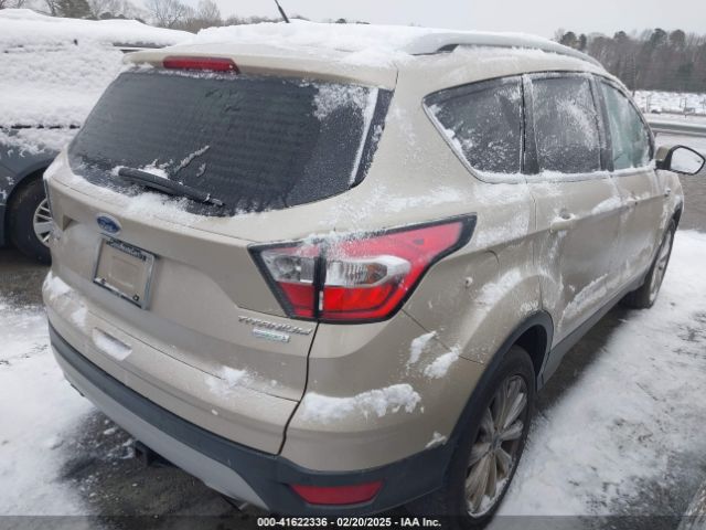 1FMCU0JD1HUE01124 Ford Escape Titanium