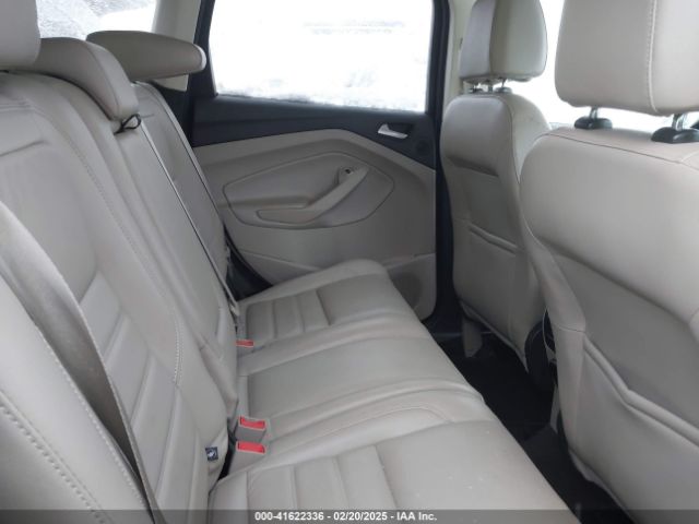 1FMCU0JD1HUE01124 Ford Escape Titanium