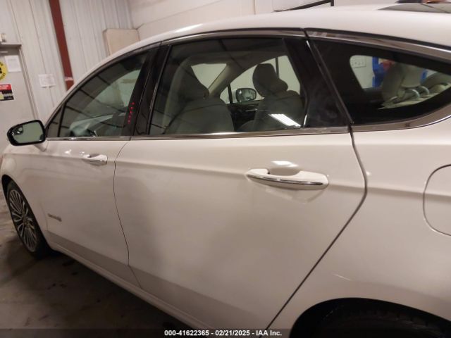 3FA6P0RU6HR301711 Ford Fusion Hybrid Titanium