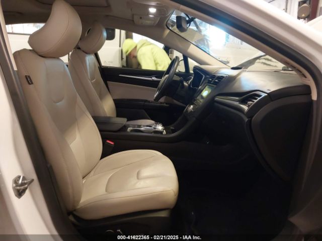 3FA6P0RU6HR301711 Ford Fusion Hybrid Titanium