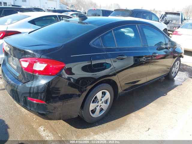 1G1BC5SM3J7188642 Chevrolet Cruze Ls Auto