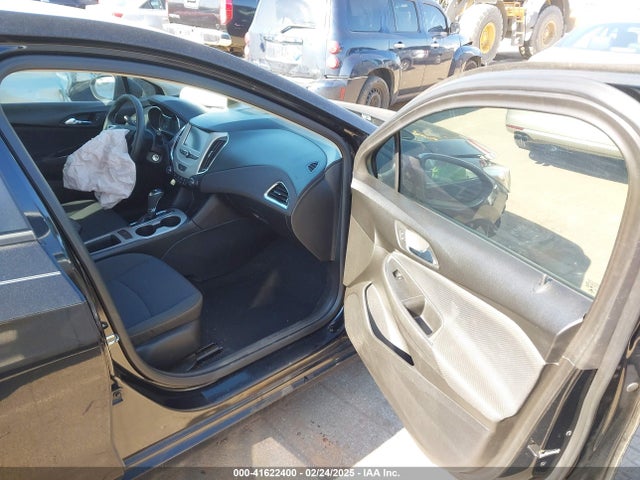 1G1BC5SM3J7188642 Chevrolet Cruze Ls Auto