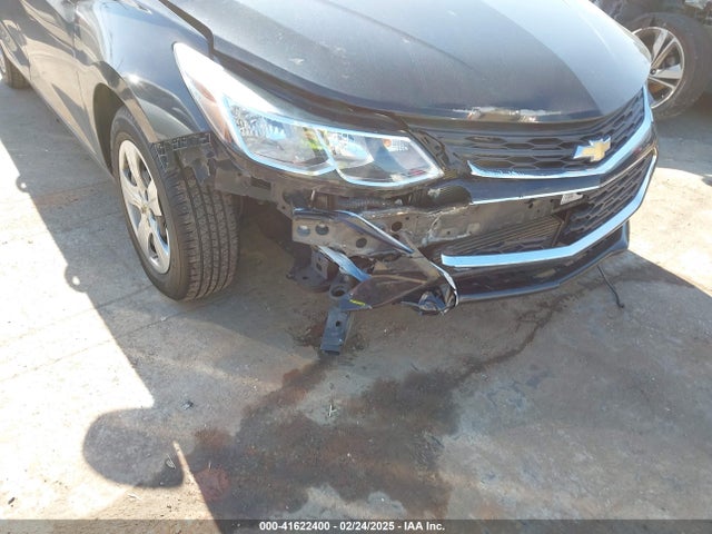 1G1BC5SM3J7188642 Chevrolet Cruze Ls Auto