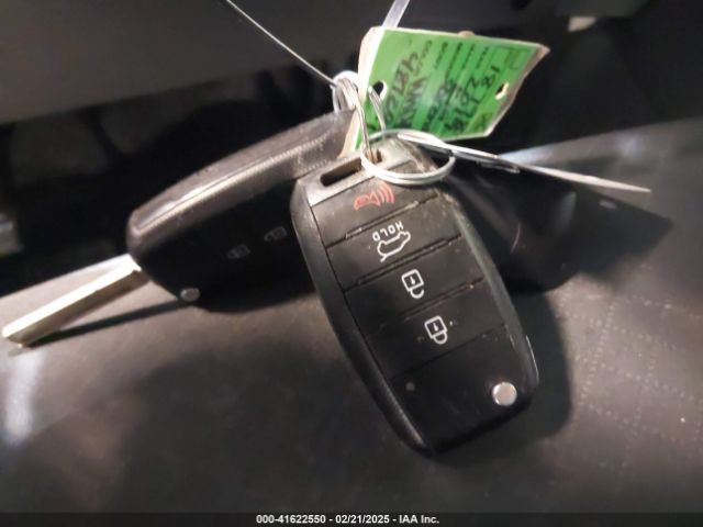 5XYPGDA52KG481202 KIA Sorento 3.3l Lx
