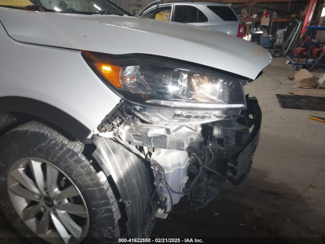 5XYPGDA52KG481202 KIA Sorento 3.3l Lx