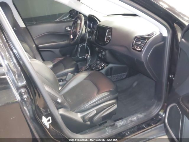 3C4NJDCB7JT175258 Jeep Compass Limited 4x4