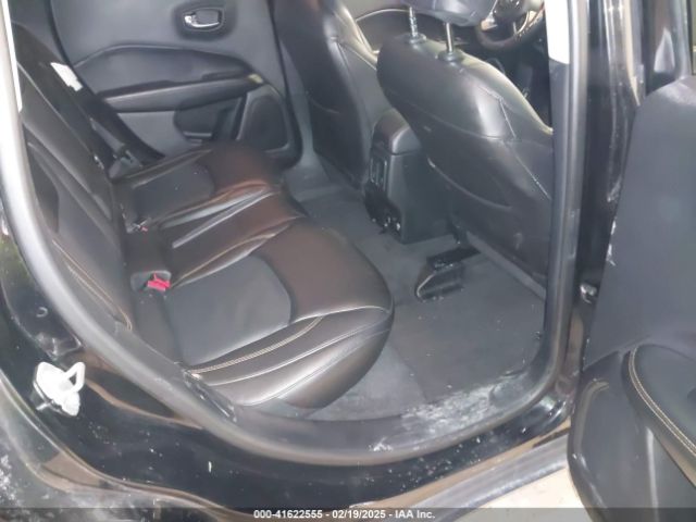 3C4NJDCB7JT175258 Jeep Compass Limited 4x4