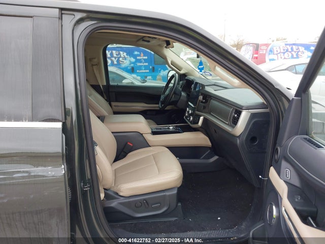 1FMJU1H85PEA53844 Ford Expedition Xlt