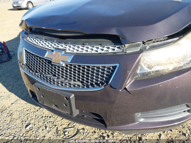 1G1PA5SG0E7427026 Chevrolet Cruze Ls Auto