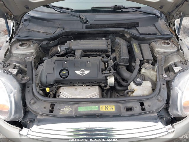 2010 MINI COOPER CLUBMAN WMWML3C59ATX37194 Photo 9