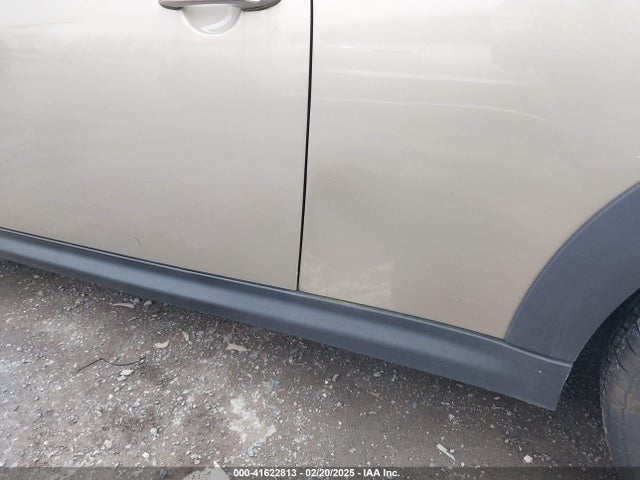 2010 MINI COOPER CLUBMAN WMWML3C59ATX37194 Photo 5