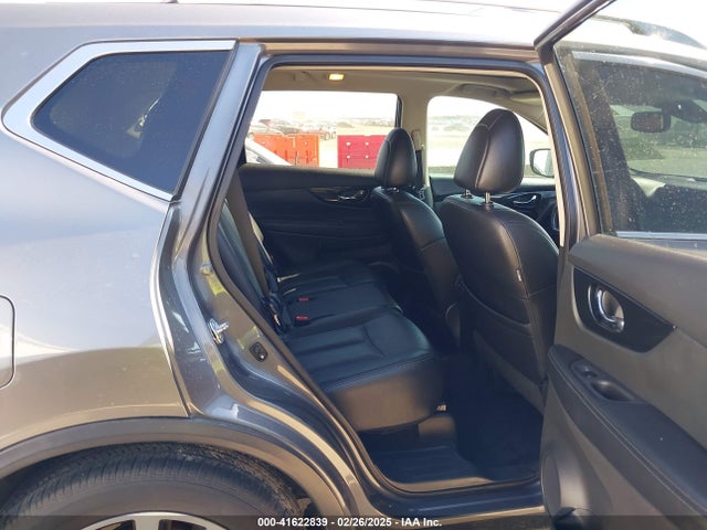 Nissan Rogue Sl 2017 5N1AT2MT8HC749372 Image 8